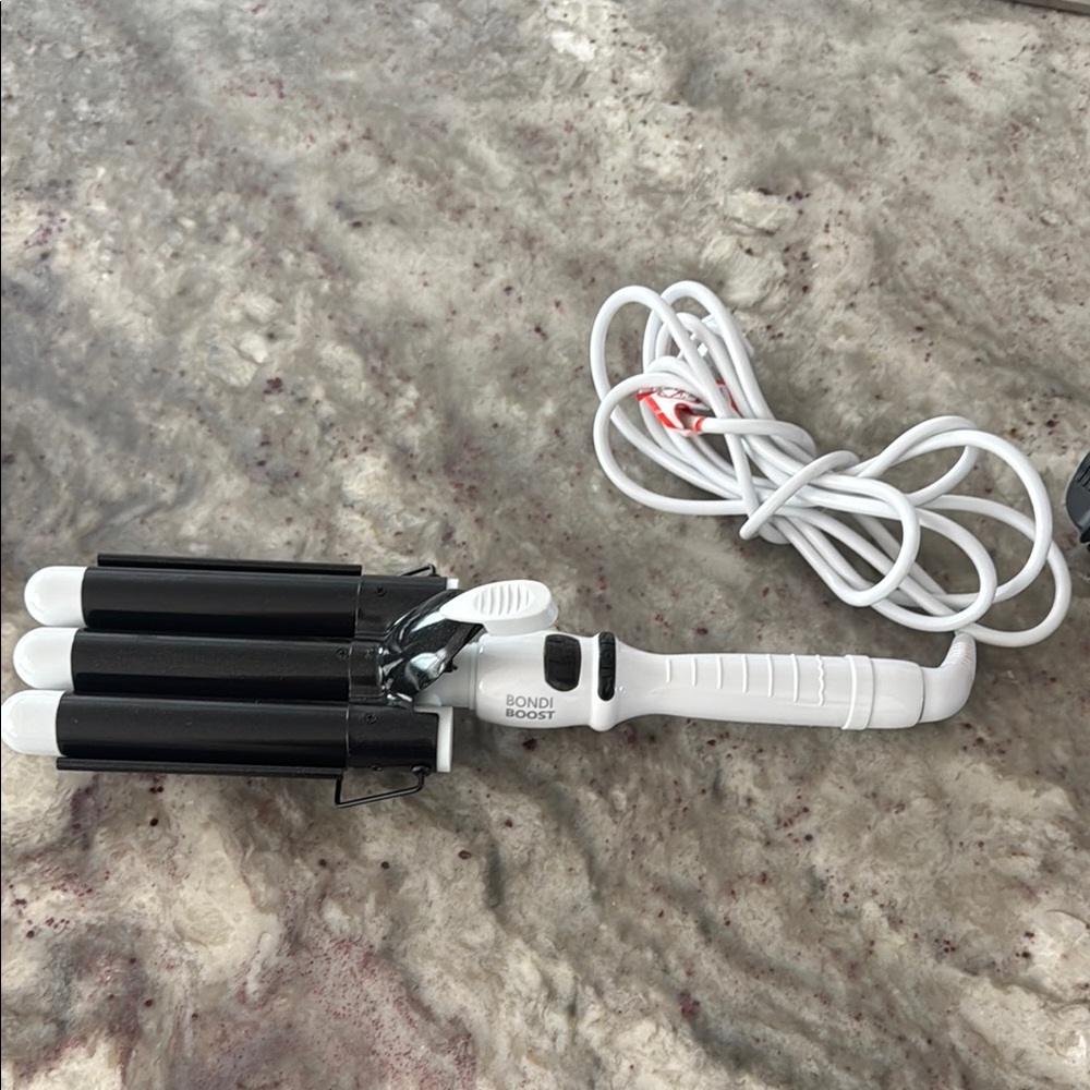 Bondi Boost Black and White Hair 3 Barrel 25mm, 1”Waver